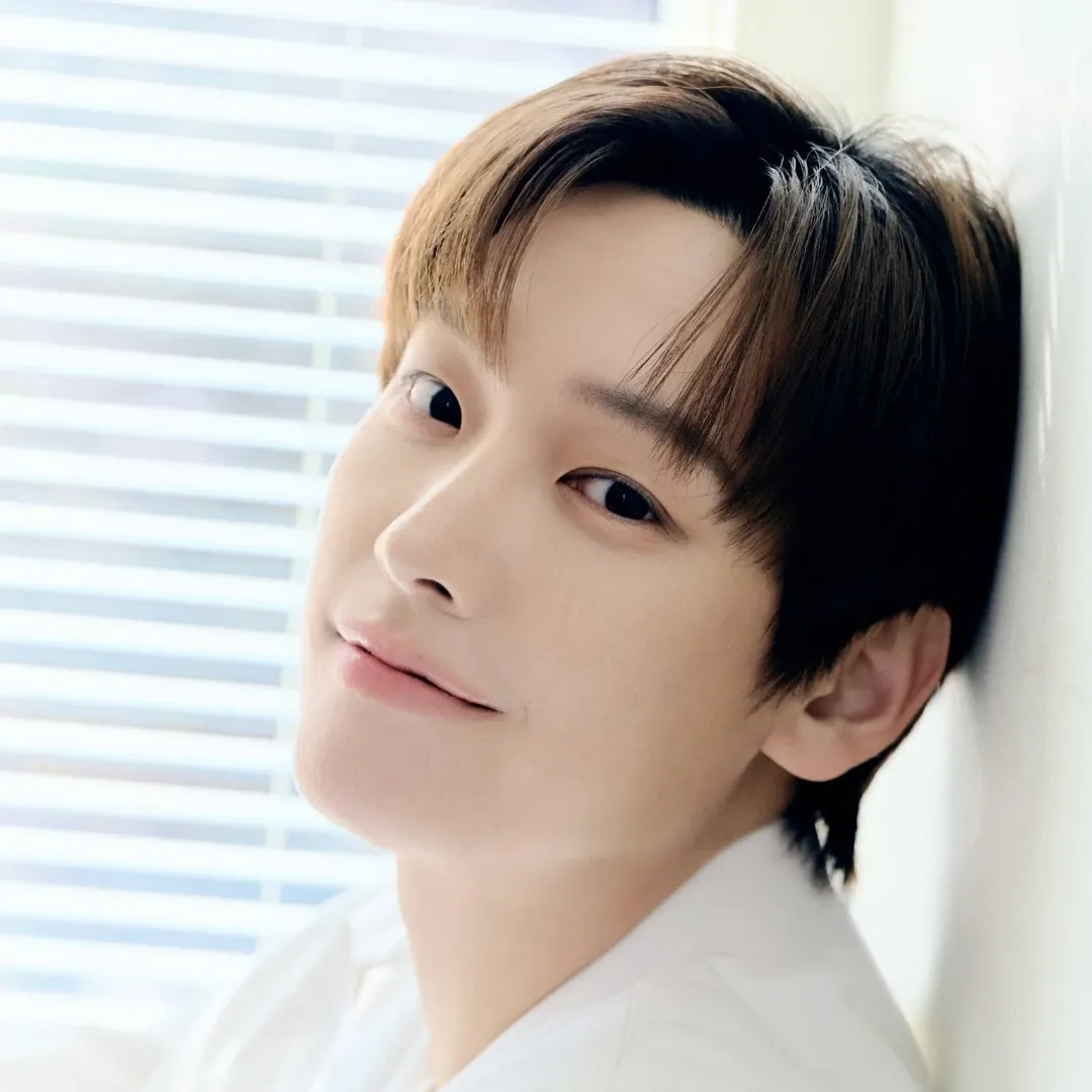 Recent activity shot of Inseong (SF9)