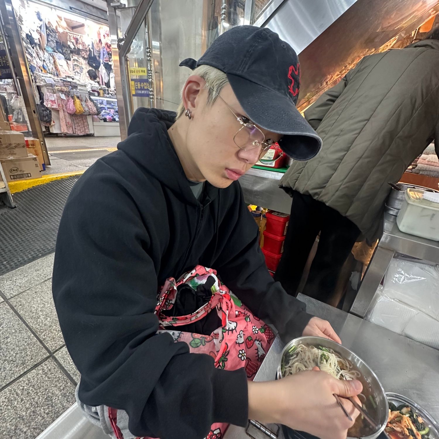 A moment captured by BOBBY (iKON)'s fan