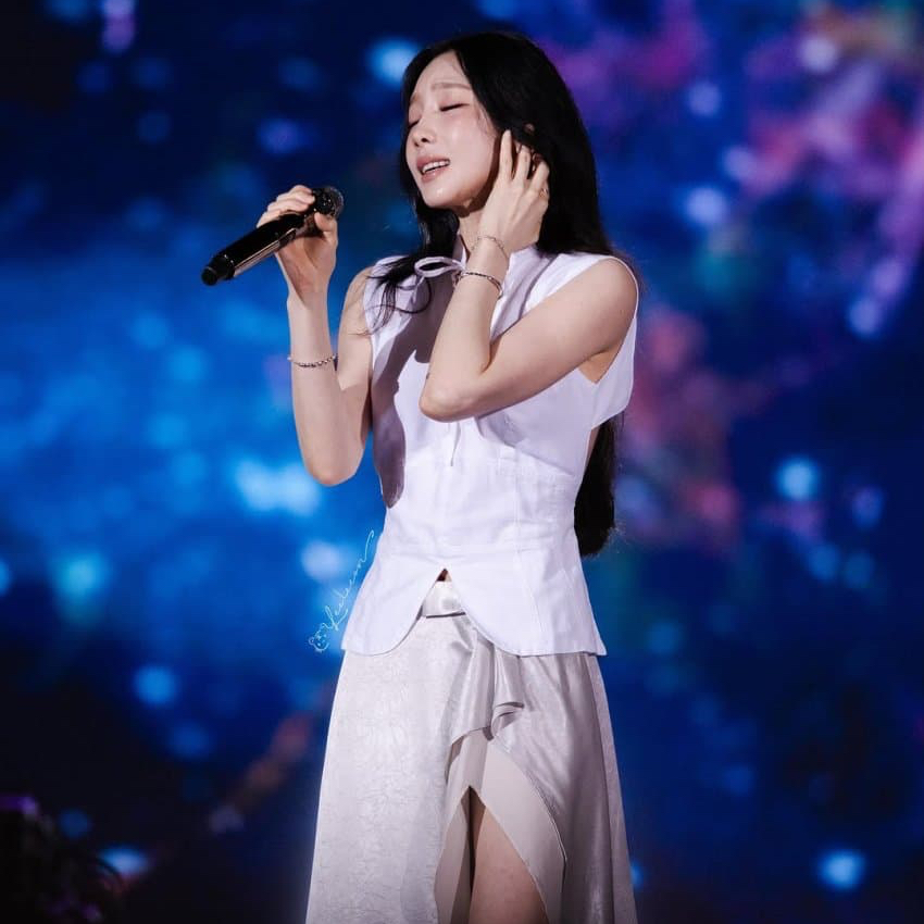 Behind-the-scenes cut of Taeyeon (Girls' Generation)