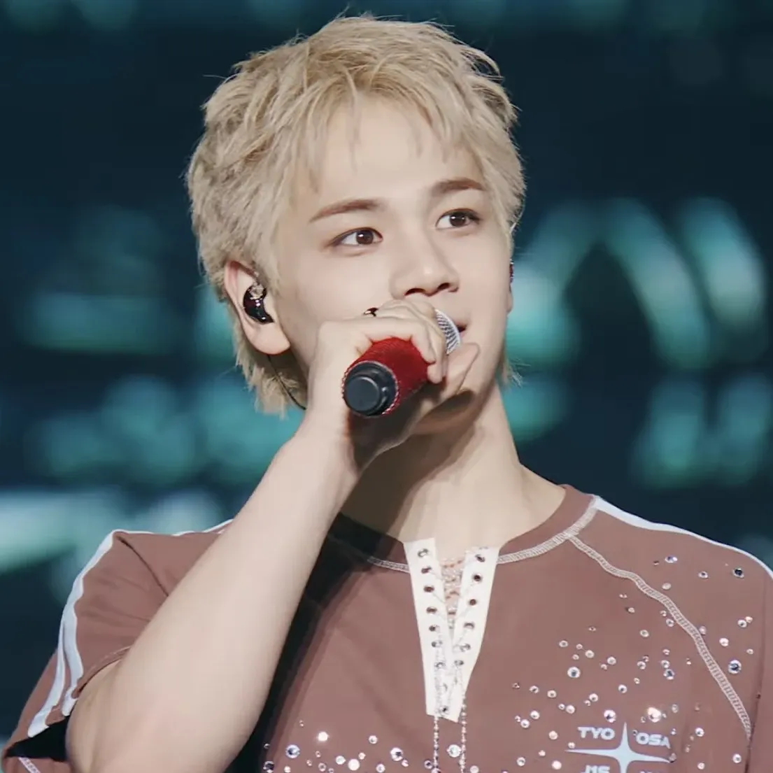 Recent activity shot of Mamehara Issei (JO1)