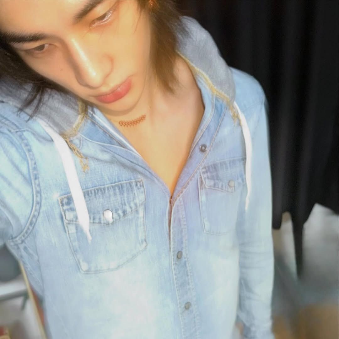 Latest photo of Hyunjin (Stray Kids)