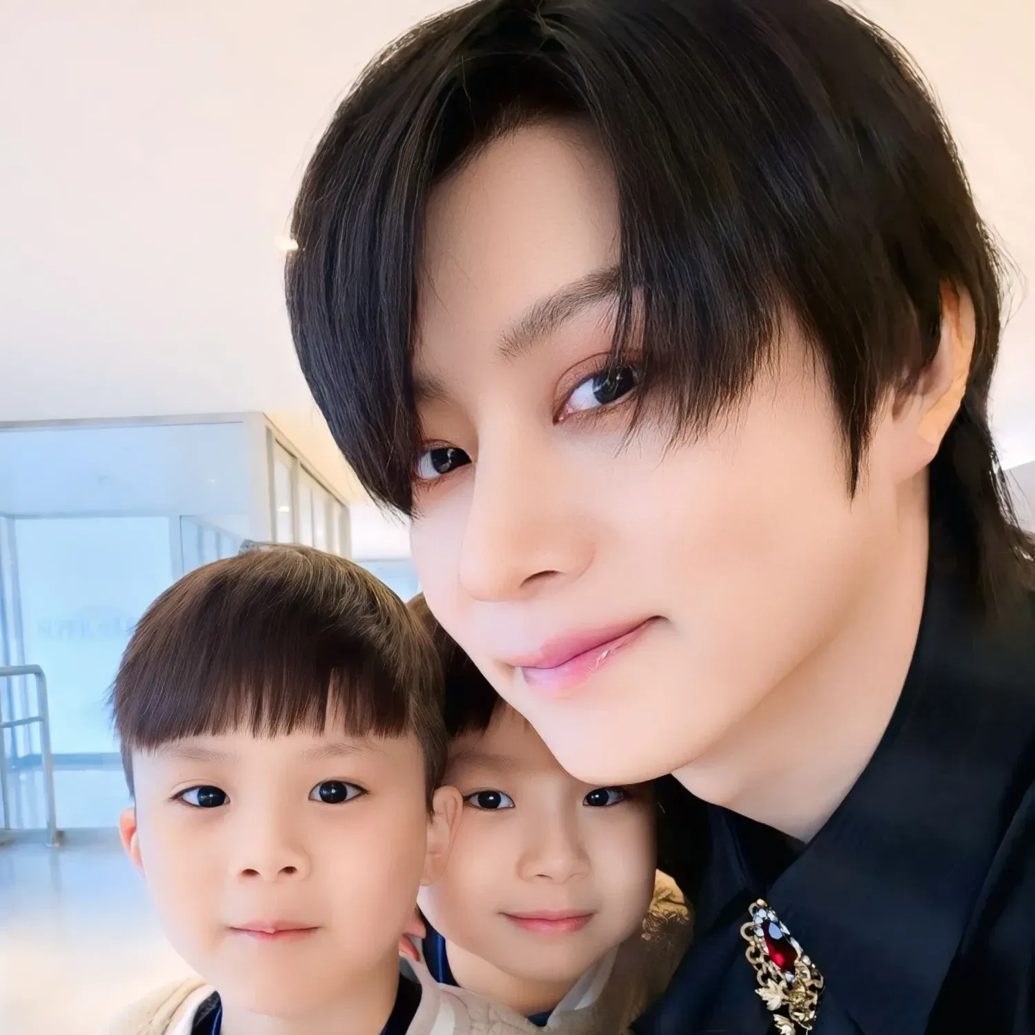 Latest photo of Heechul (Super Junior)