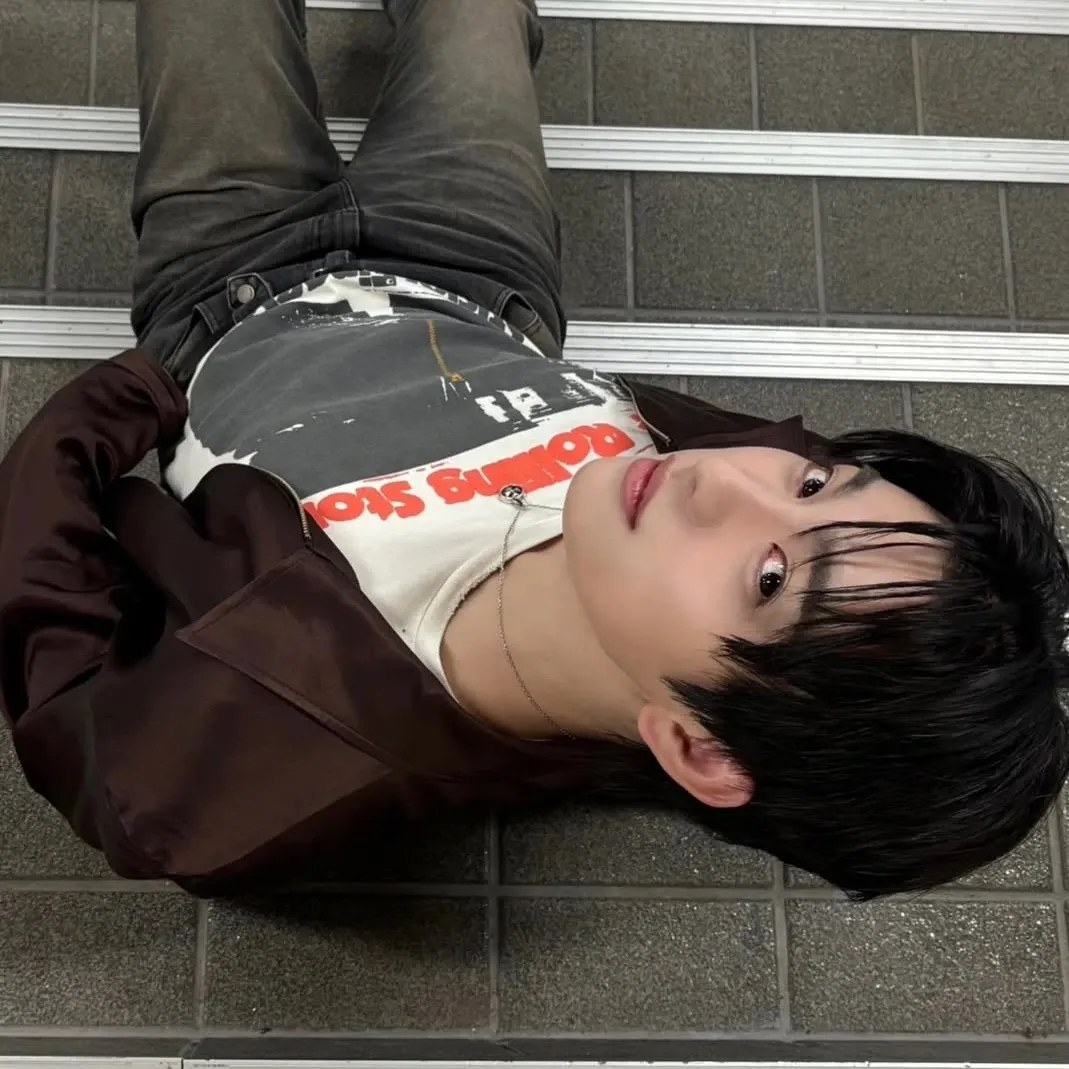 A moment captured by Jinyoung (GOT7)'s fan