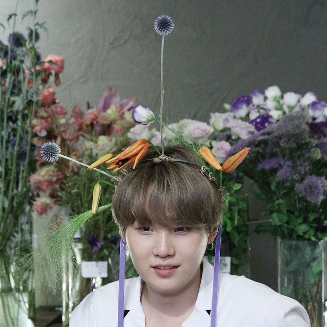 Latest photo of SUGA (BTS)