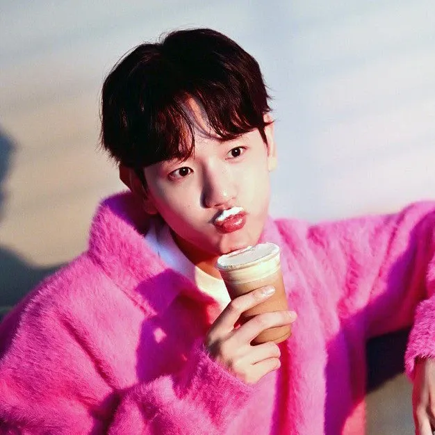 백현 (EXO) 최근 활동샷