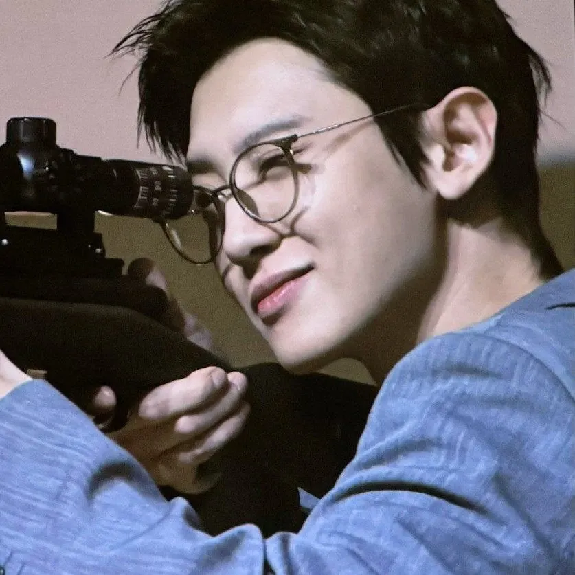 Potret di balik layar EXO