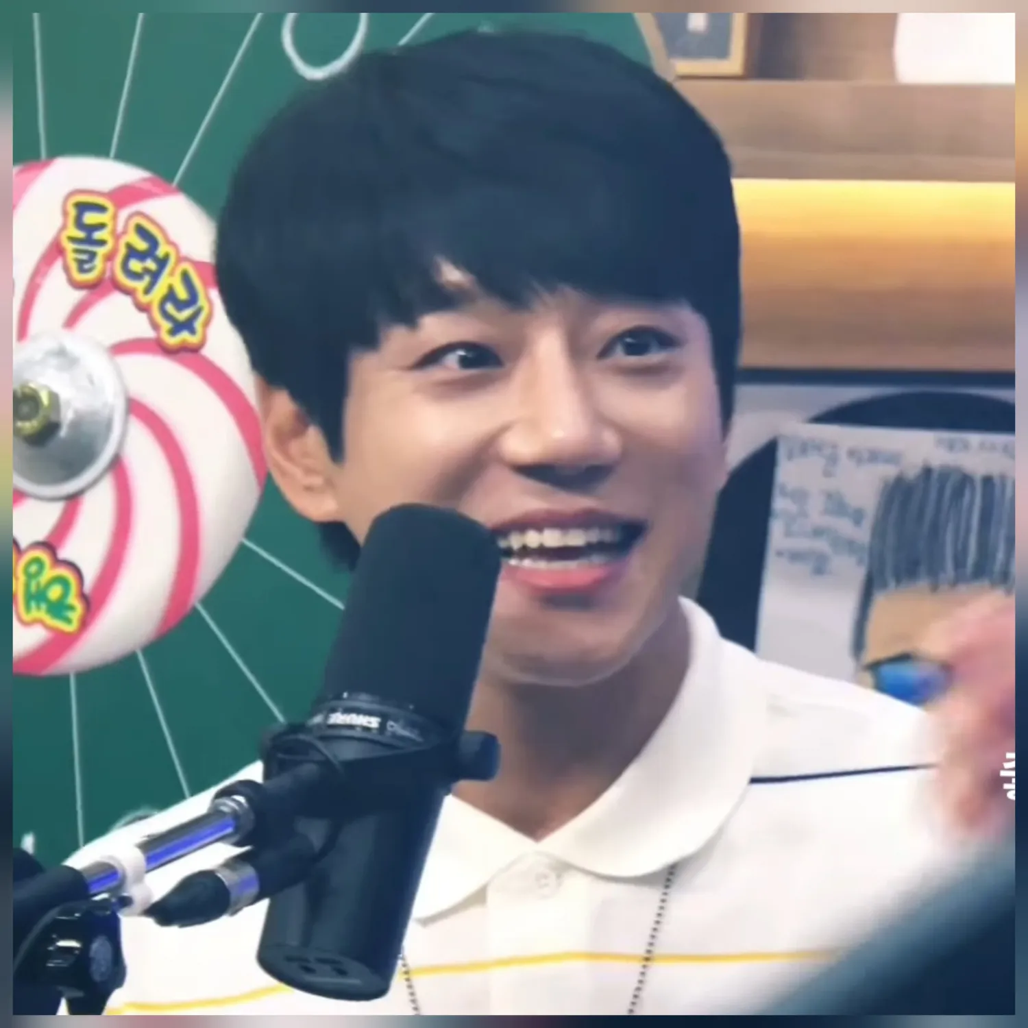 Behind-the-scenes cut of Hwang Chiyeol