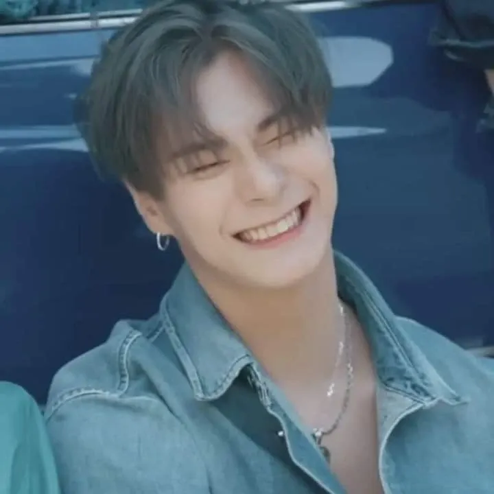 A moment captured by Moonbin (ASTRO)'s fan