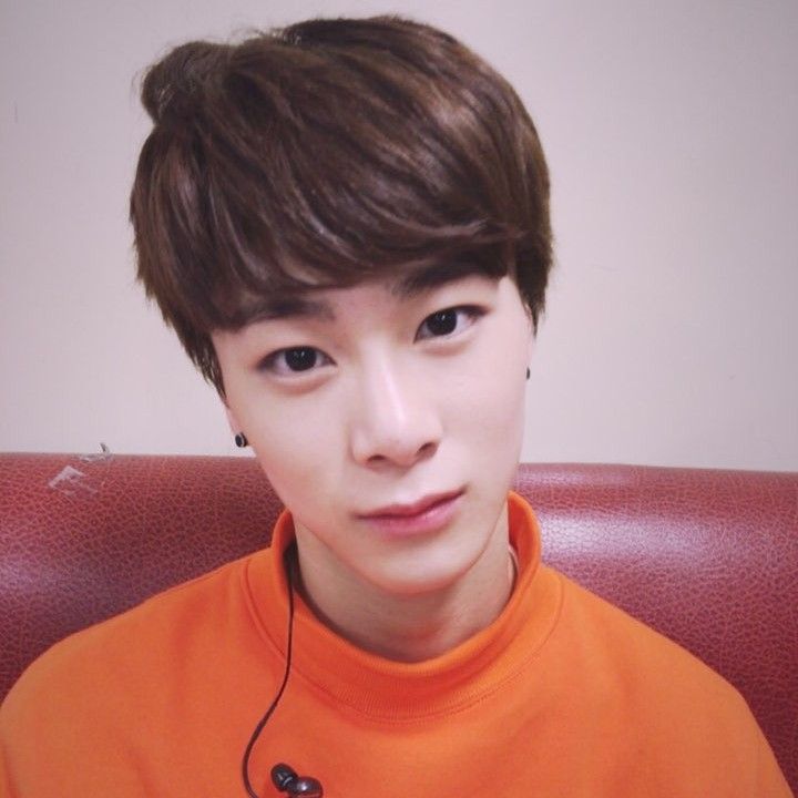 Latest photo of Moonbin (ASTRO)