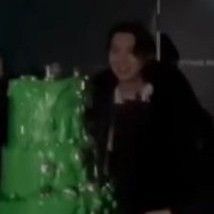 SUGA (BTS)の舞台裏ショット