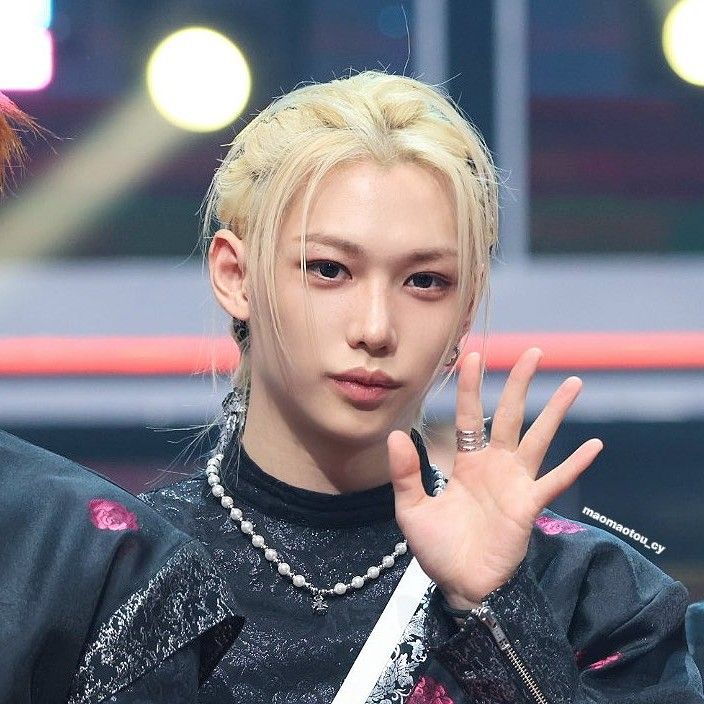 Behind-the-scenes cut of Felix (Stray Kids)