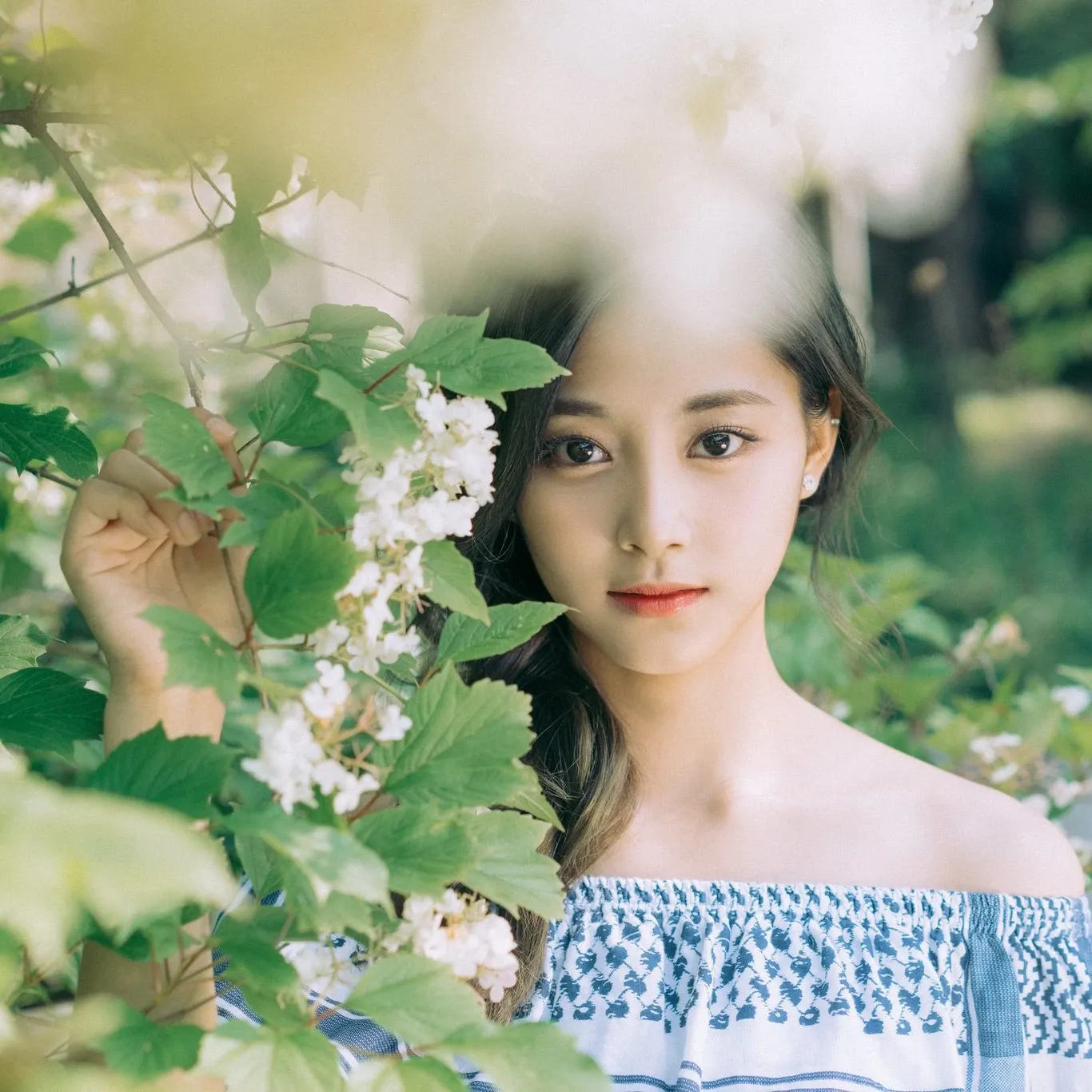 Momen yang diabadikan oleh penggemar Tzuyu (TWICE)