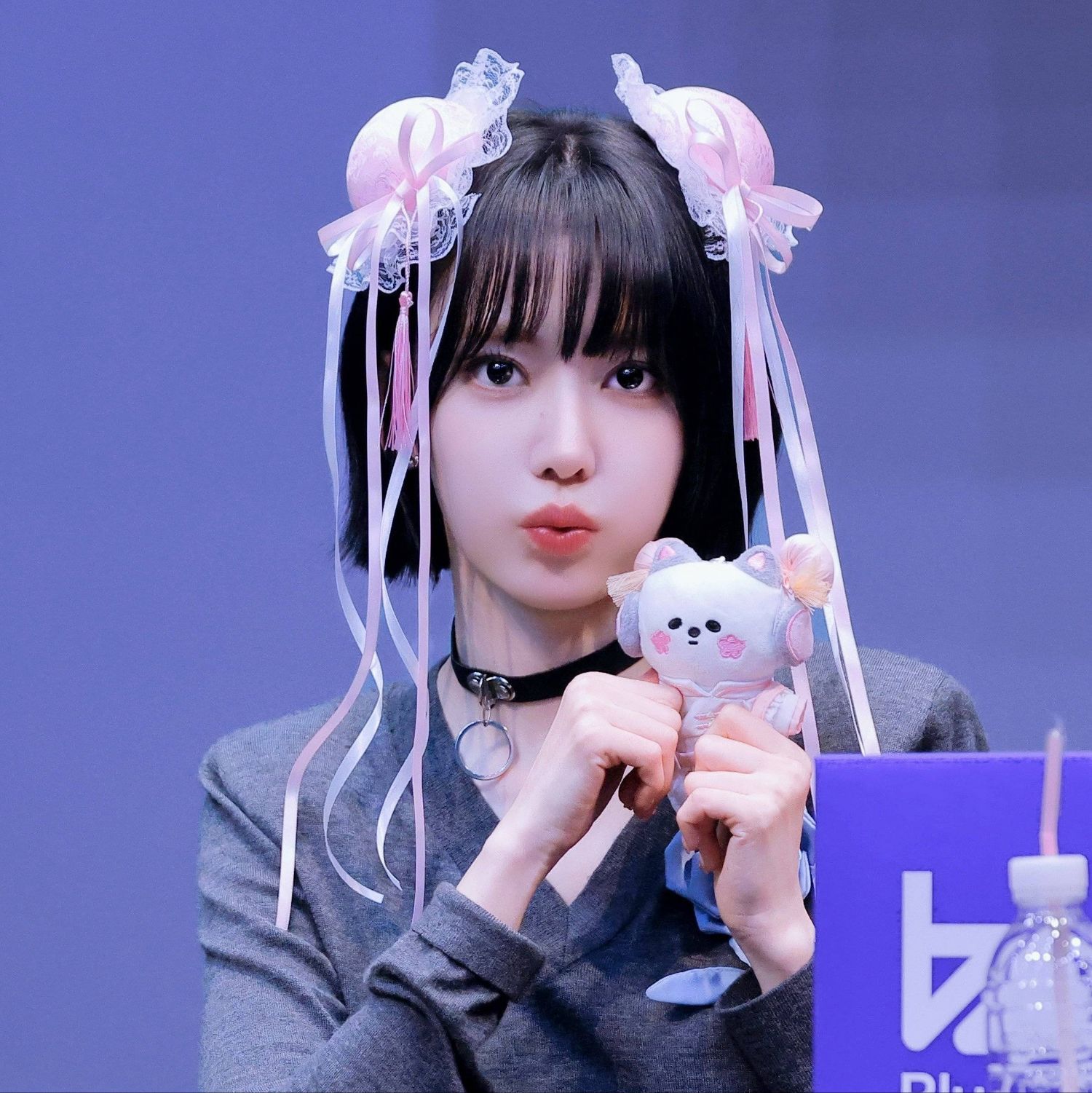 Recent activity shot of Sakura (LE SSERAFIM)