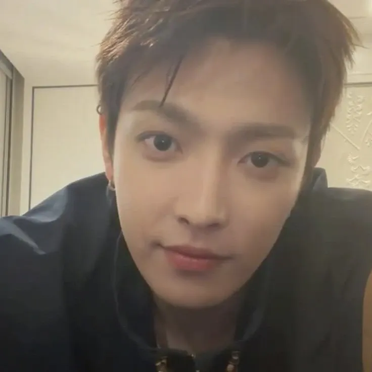 Recent activity shot of Hongjoong (ATEEZ)