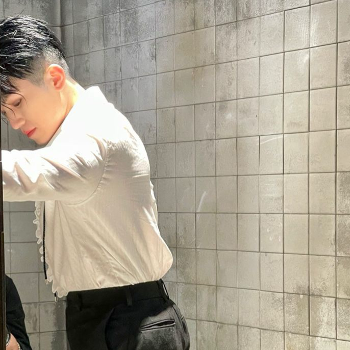 Latest photo of Woozi (SEVENTEEN)