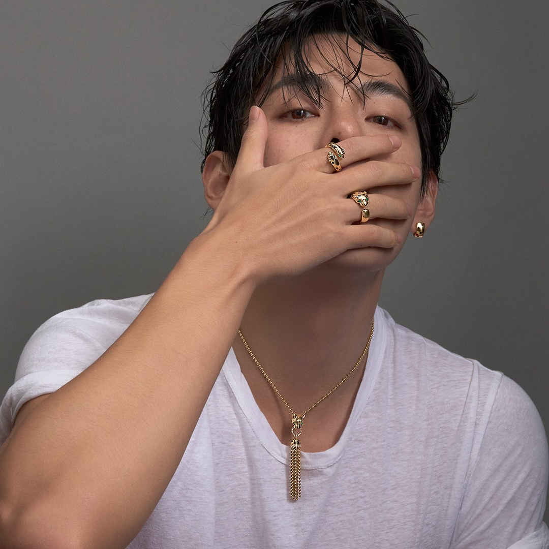 Recent activity shot of V (BTS)