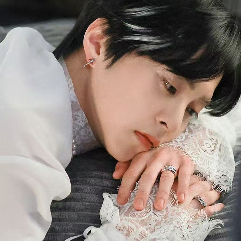 Foto aktivitas terbaru Xiumin (EXO)