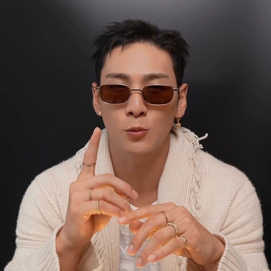 백호의 비하인드 컷