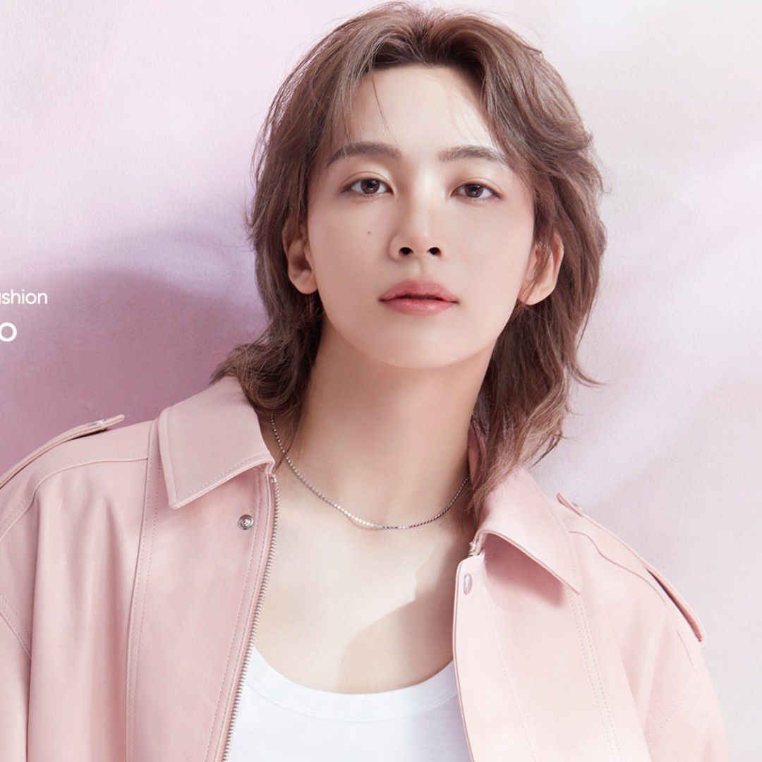 Latest photo of Jeonghan (SEVENTEEN)