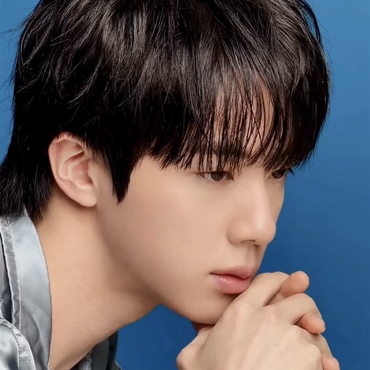 진 (방탄소년단)의 비하인드 컷