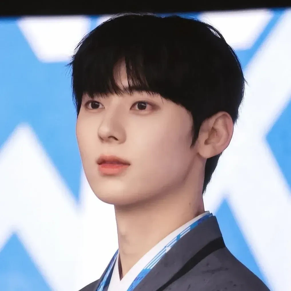 Recent activity shot of Hwang Minhyun