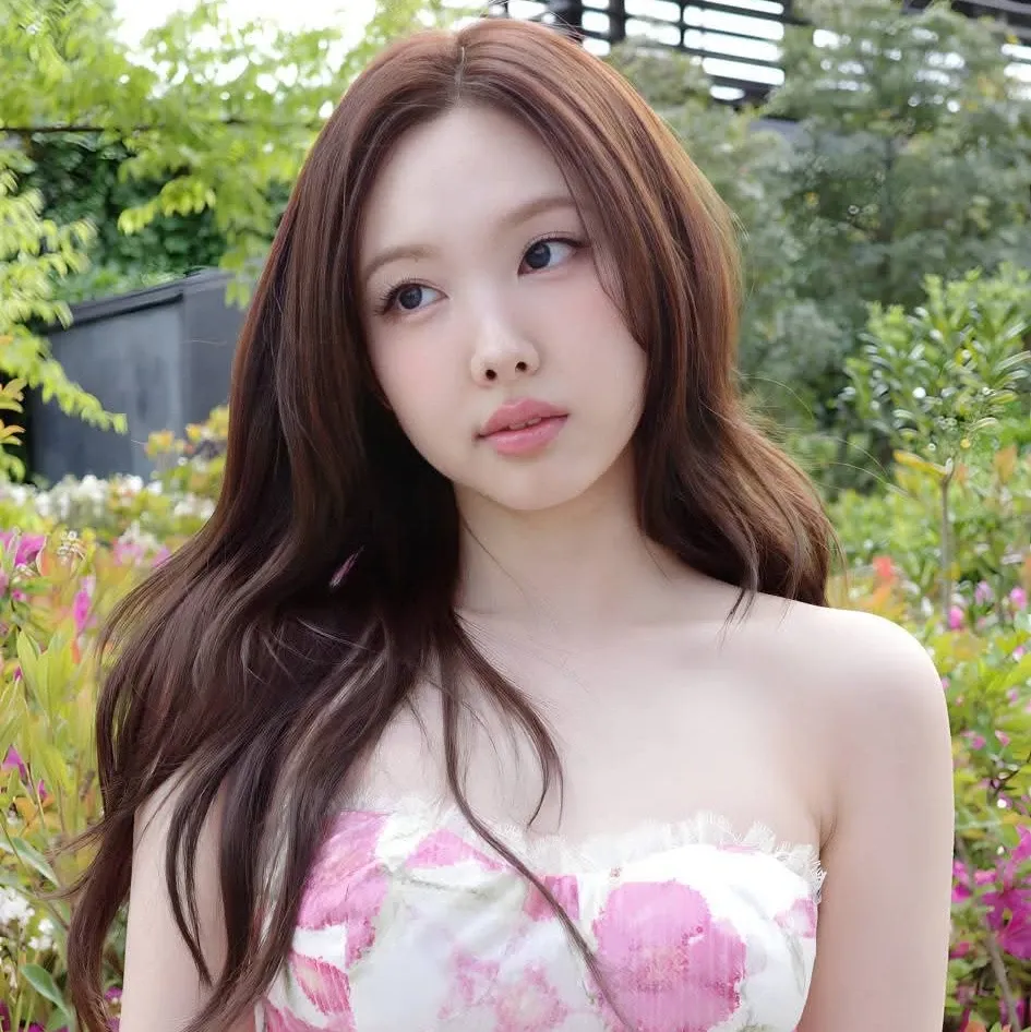 ナヨン (TWICE)の最新写真