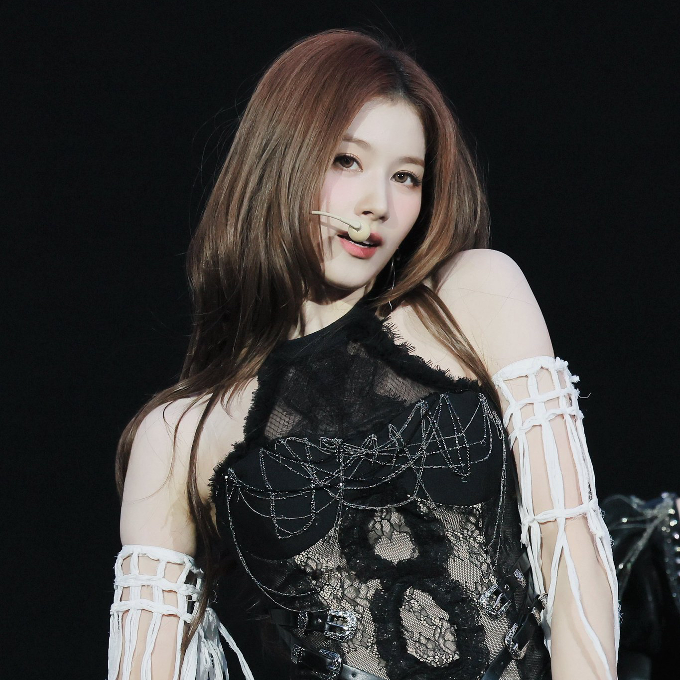 사나 (TWICE)의 비하인드 컷