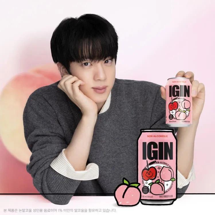 Momen yang diabadikan oleh penggemar Jin (BTS)