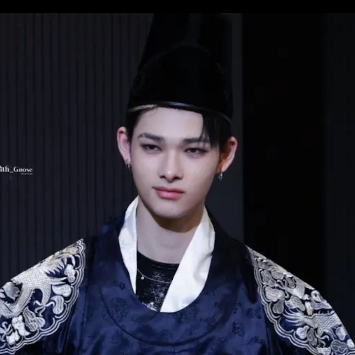 NI-KI (ENHYPEN)的最新照片