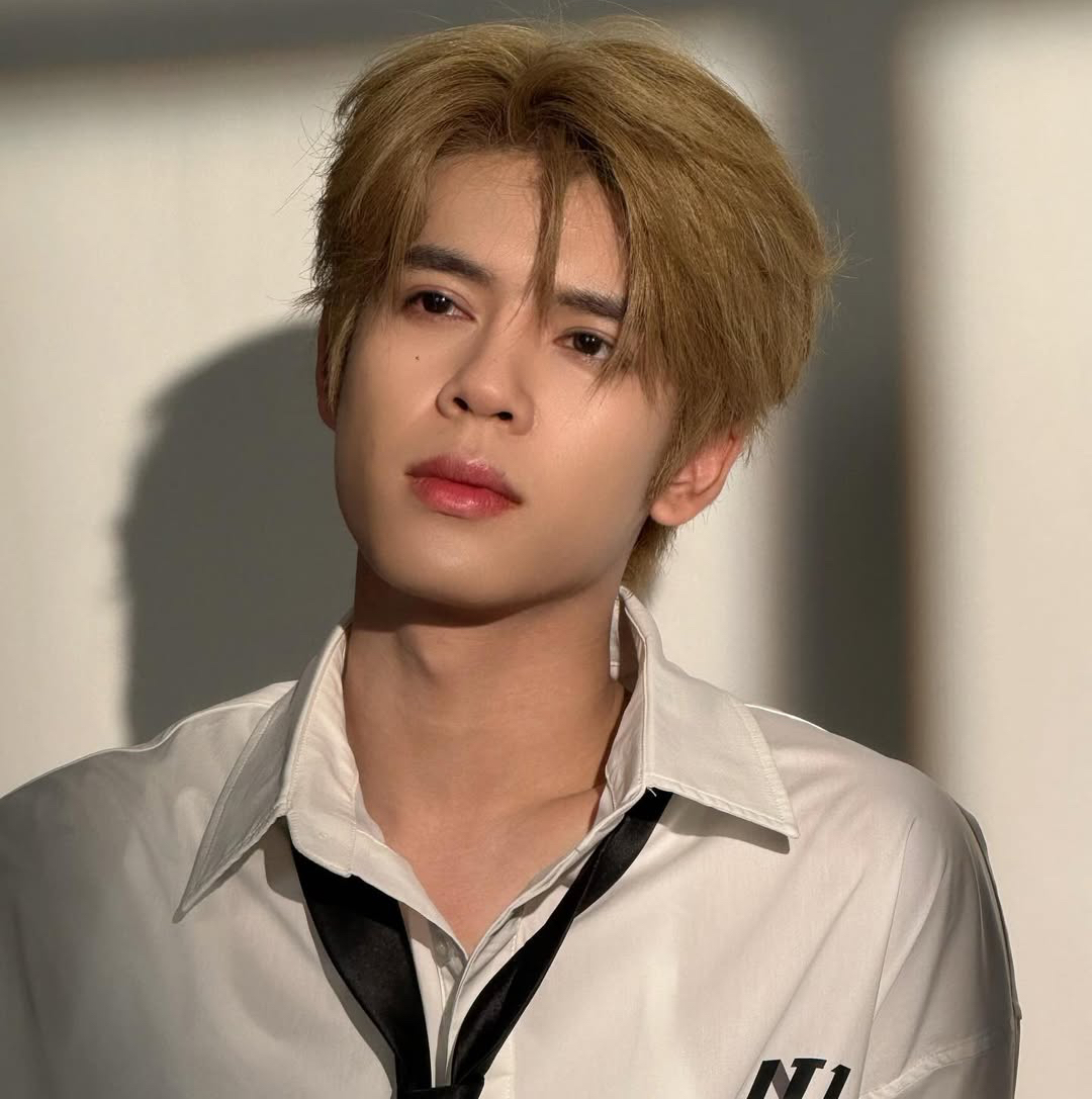 佑瀧 (NexT1DE)的最新照片