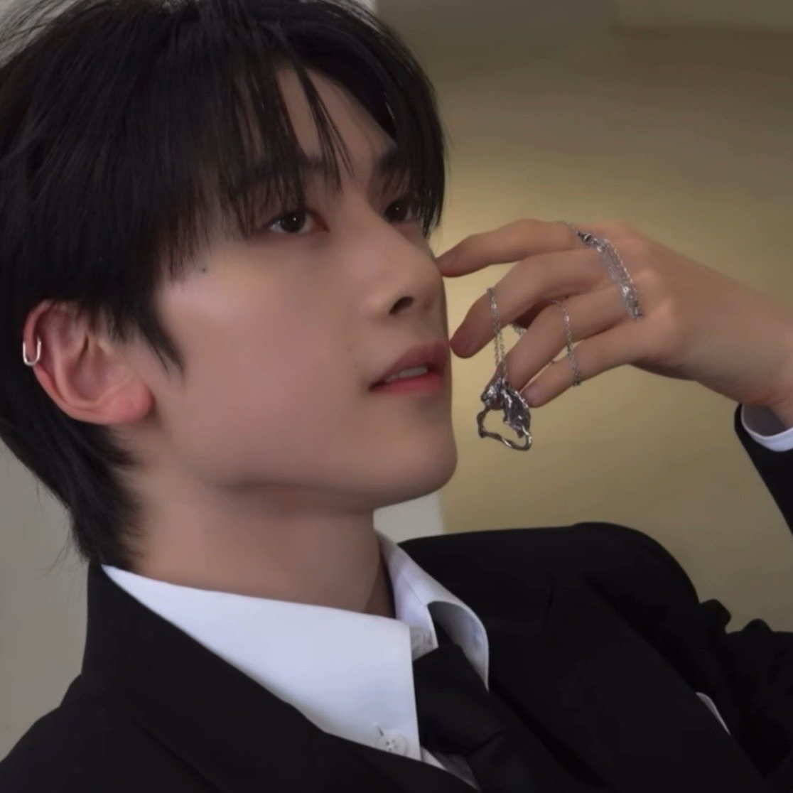 A moment captured by Seok Matthew (ZEROBASEONE)'s fan