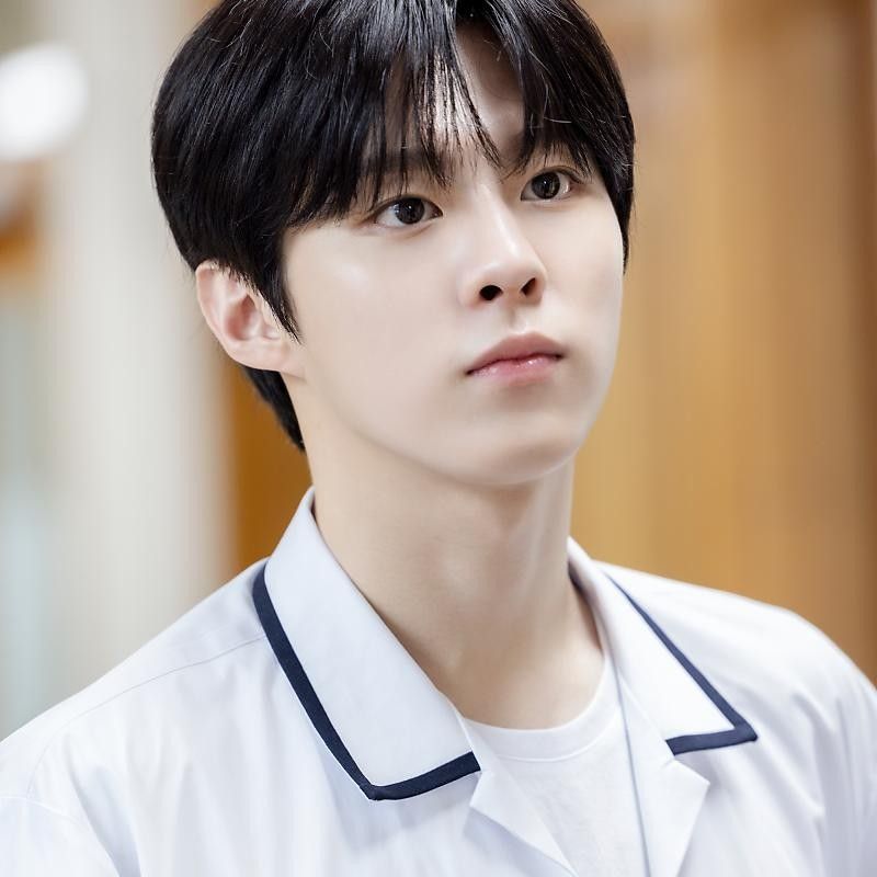 김우석 최근 활동샷