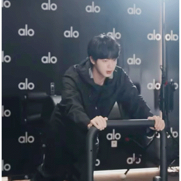 ジン (BTS)の舞台裏ショット