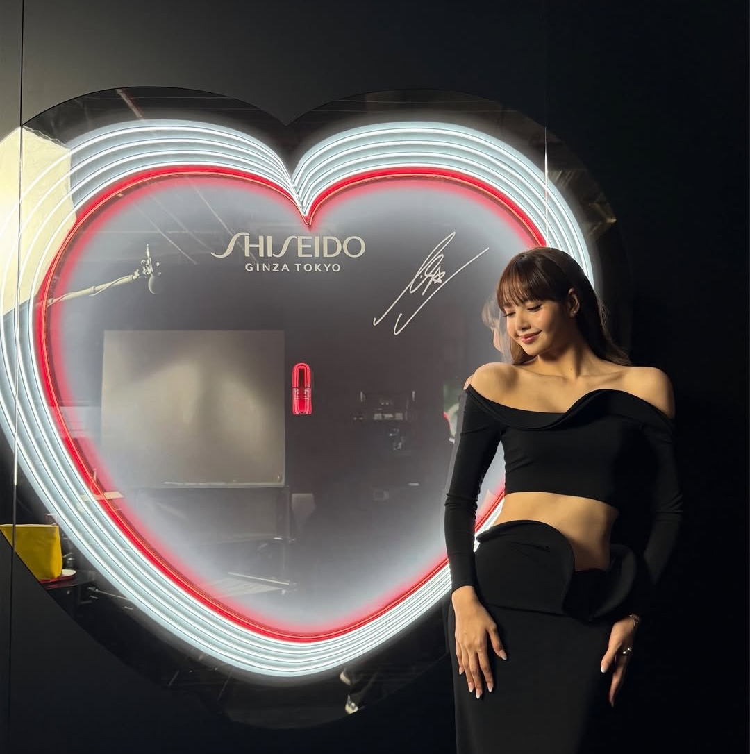 Recent activity shot of Lisa (BLACKPINK)