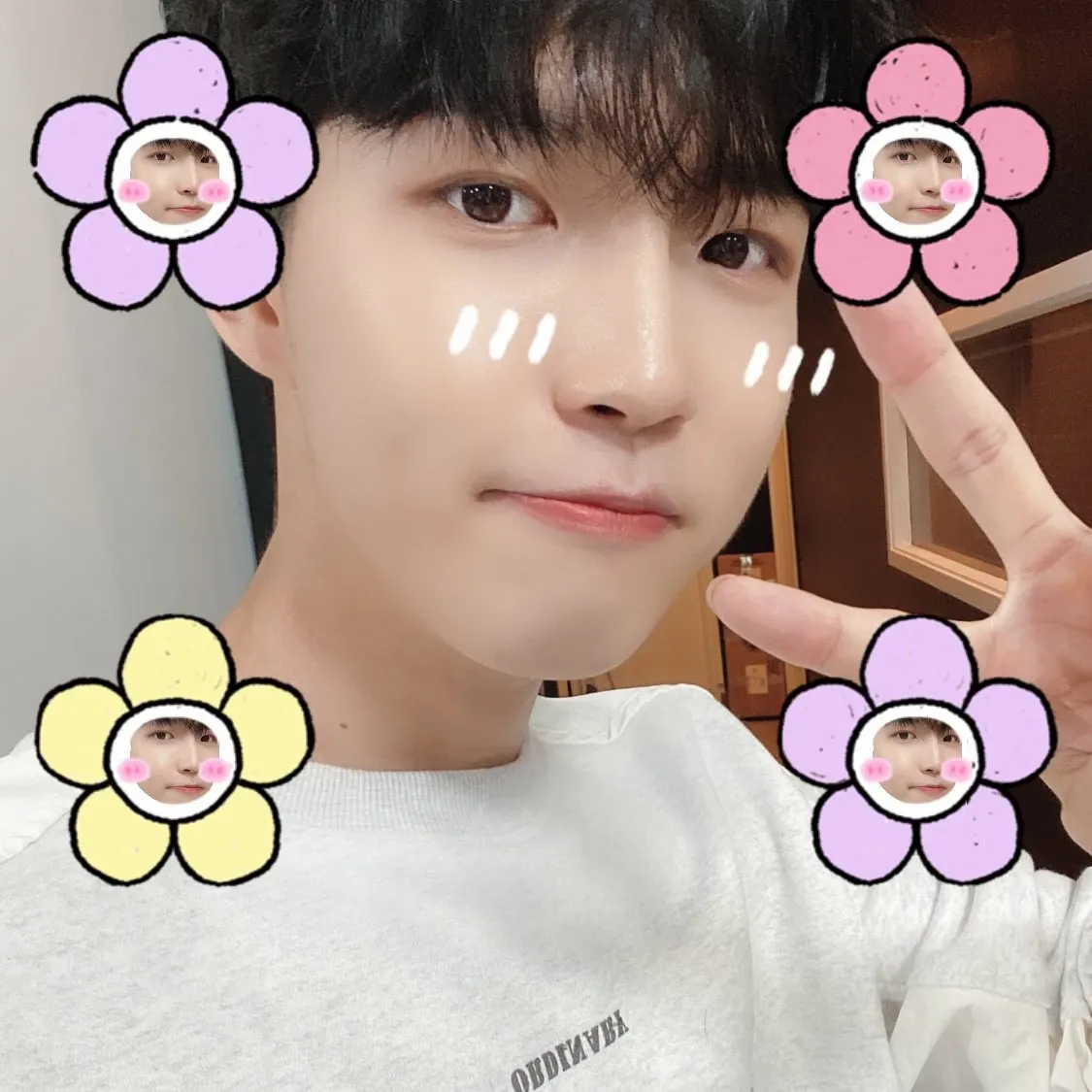 Momen yang diabadikan oleh penggemar Kim Jaehwan