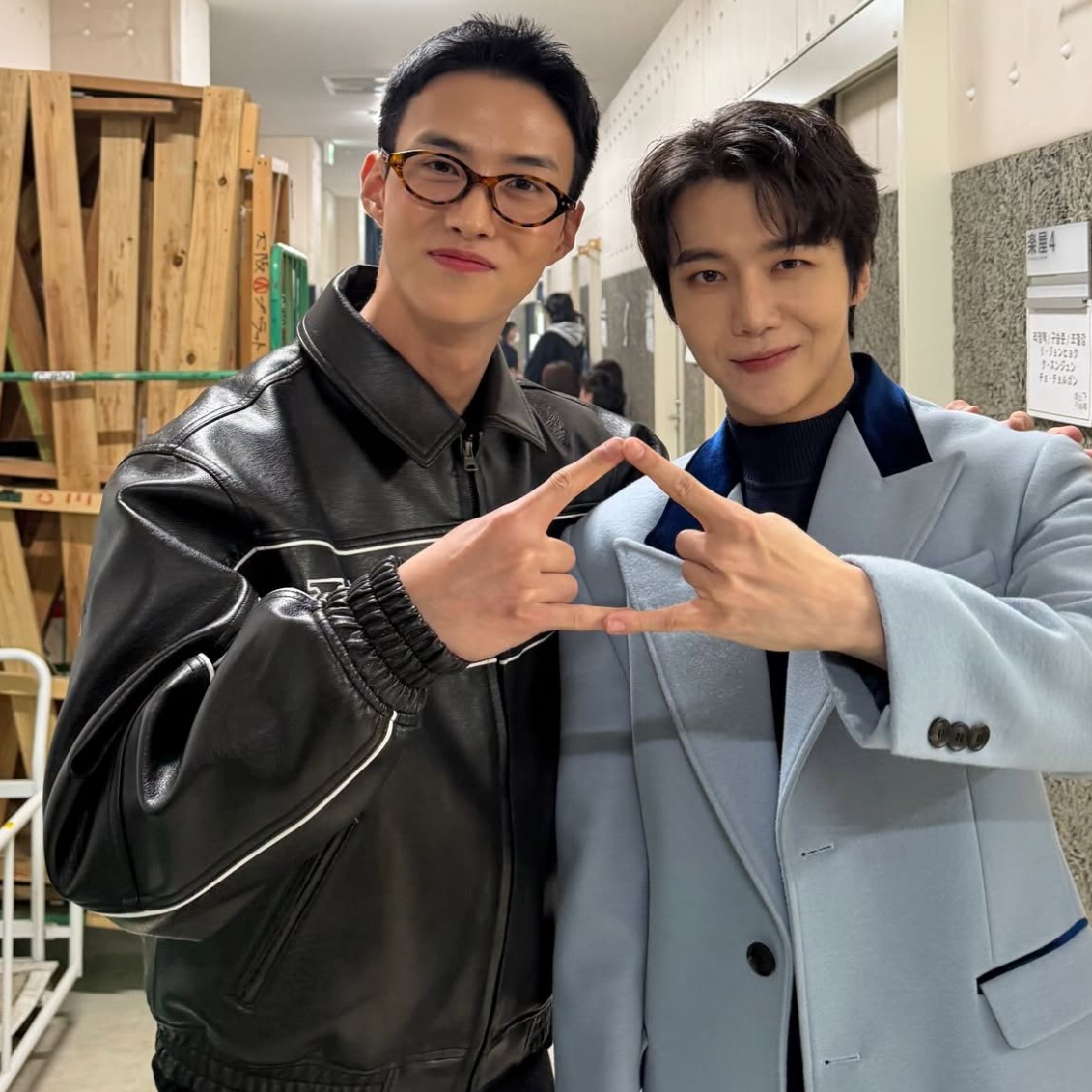 A moment captured by PENTAGON's fan