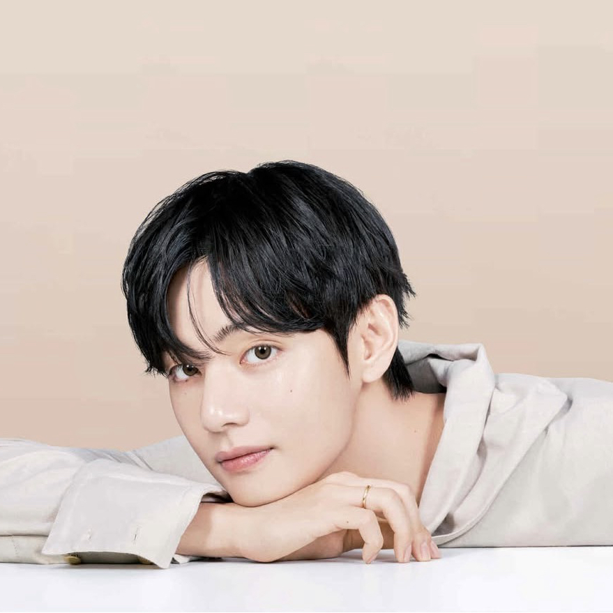 A moment captured by V (BTS)'s fan