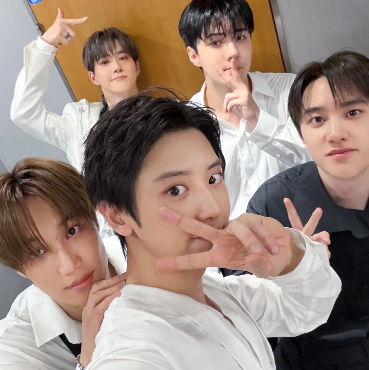 EXO의 비하인드 컷