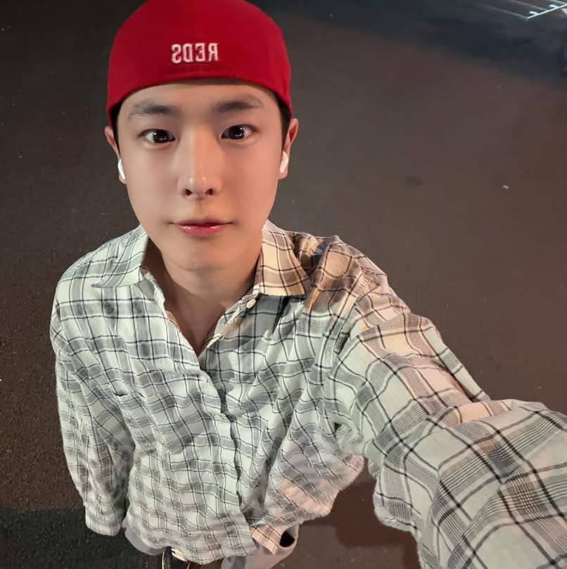 Behind-the-scenes cut of Choi Byungchan