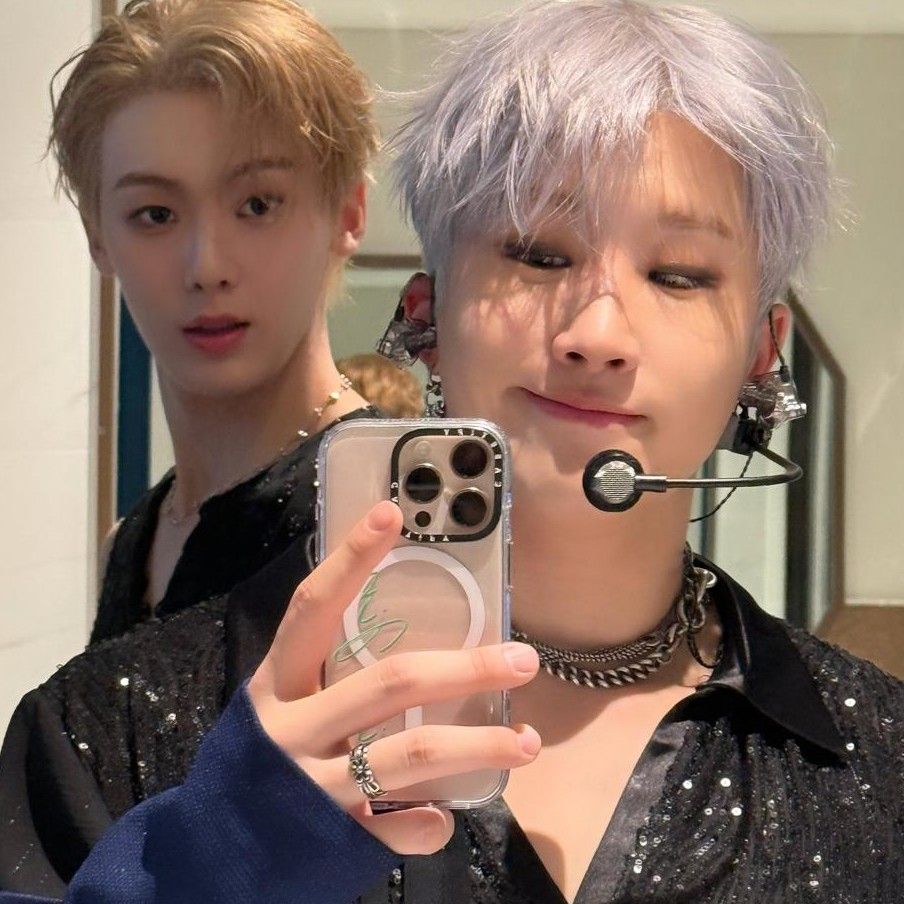 A moment captured by Jinjin (ASTRO)'s fan