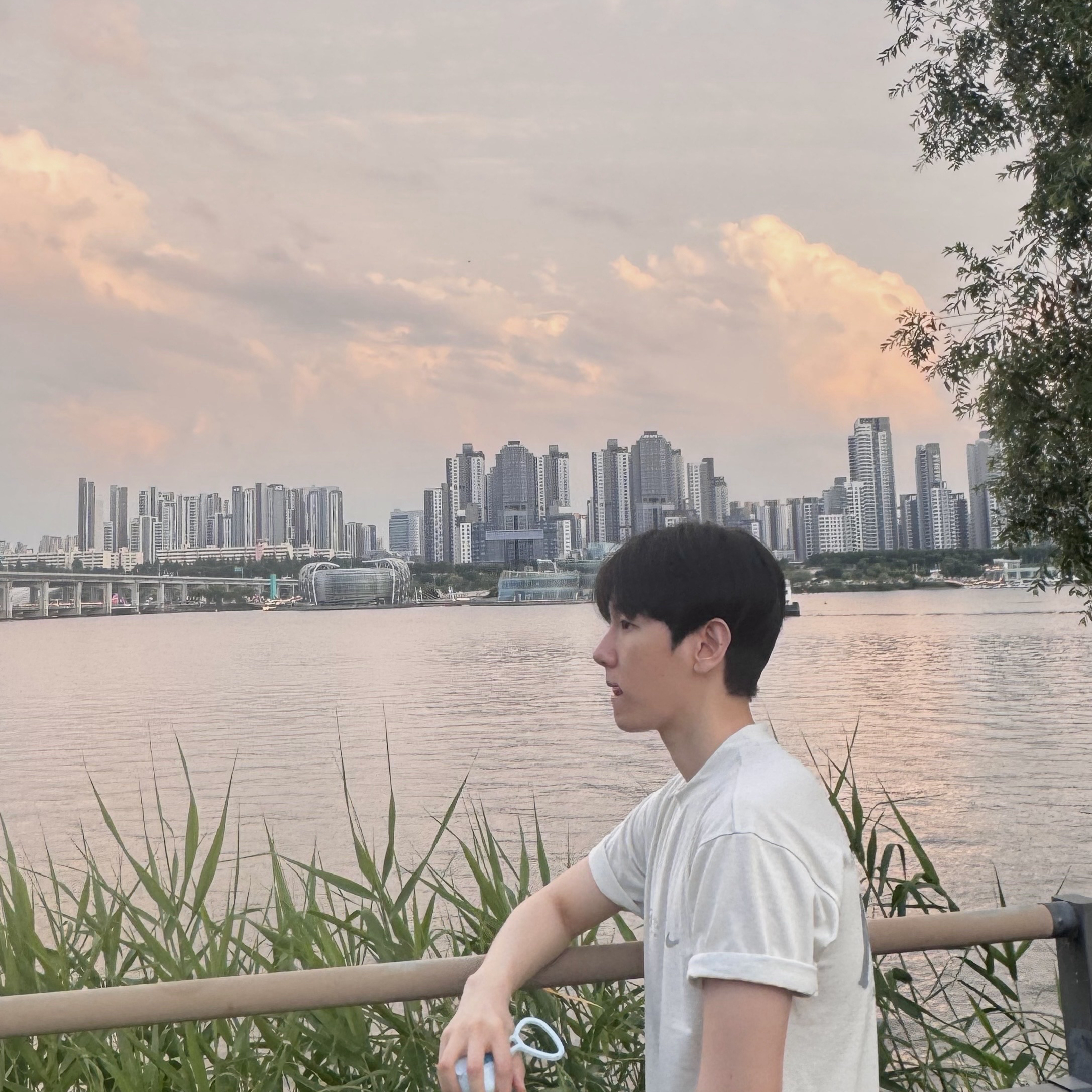 백현 (EXO)의 비하인드 컷