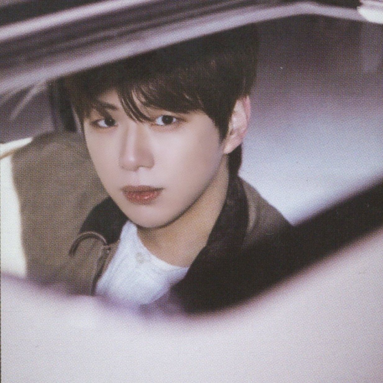 강다니엘의 비하인드 컷