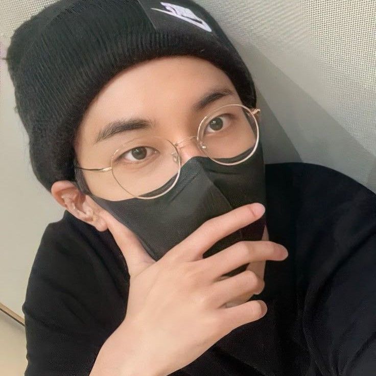 Latest photo of Wonwoo (SEVENTEEN)