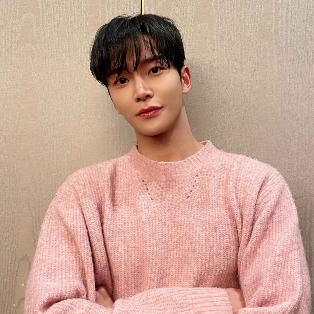 A moment captured by Rowoon's fan