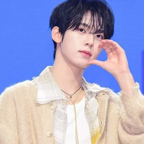 A moment captured by Han Yujin's fan