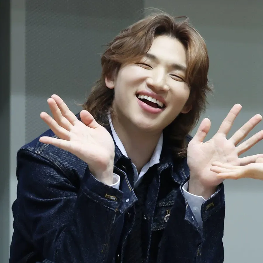Momen yang diabadikan oleh penggemar Daesung (BIGBANG)