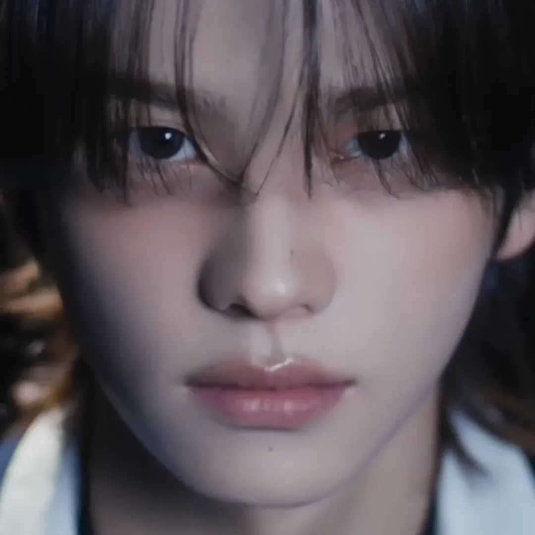 Behind-the-scenes cut of Shinyu (TWS)