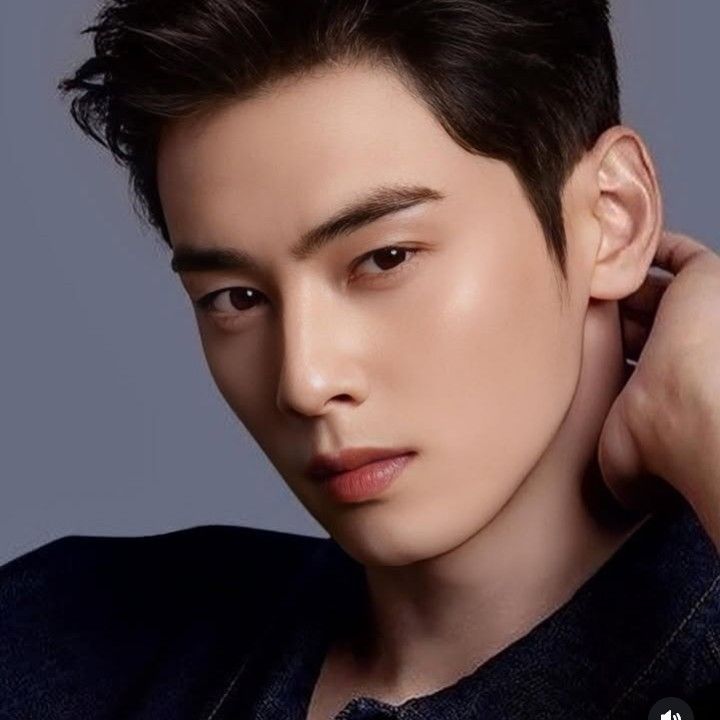 Recent activity shot of Eunwoo (ASTRO)