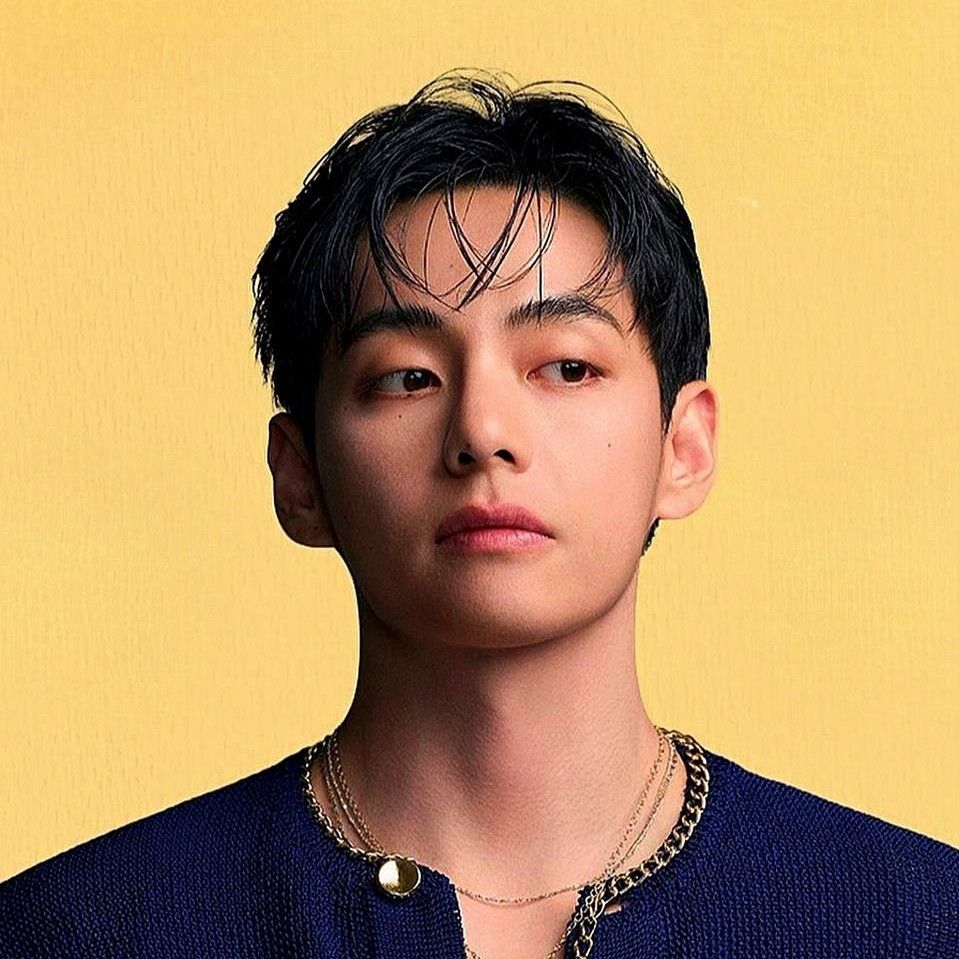 V (防彈少年團)的最新活動照片