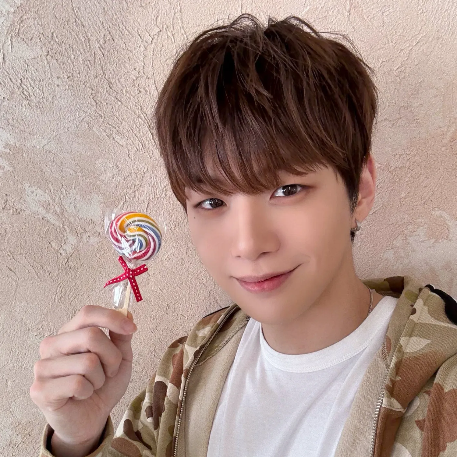 Foto aktivitas terbaru Kang Daniel